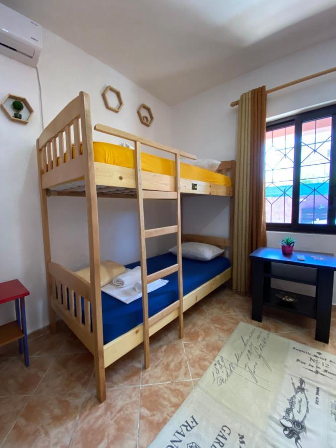 The Hood - Shkodra Backpackers Hostel المظهر الخارجي الصورة