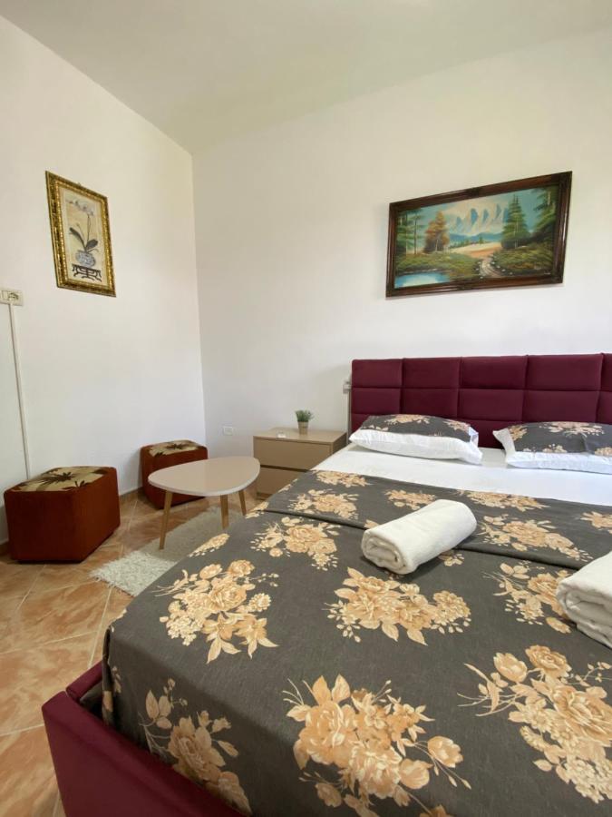 The Hood - Shkodra Backpackers Hostel المظهر الخارجي الصورة
