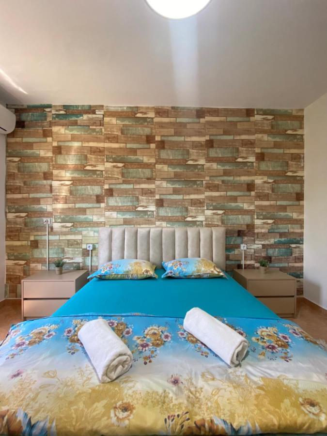 The Hood - Shkodra Backpackers Hostel المظهر الخارجي الصورة