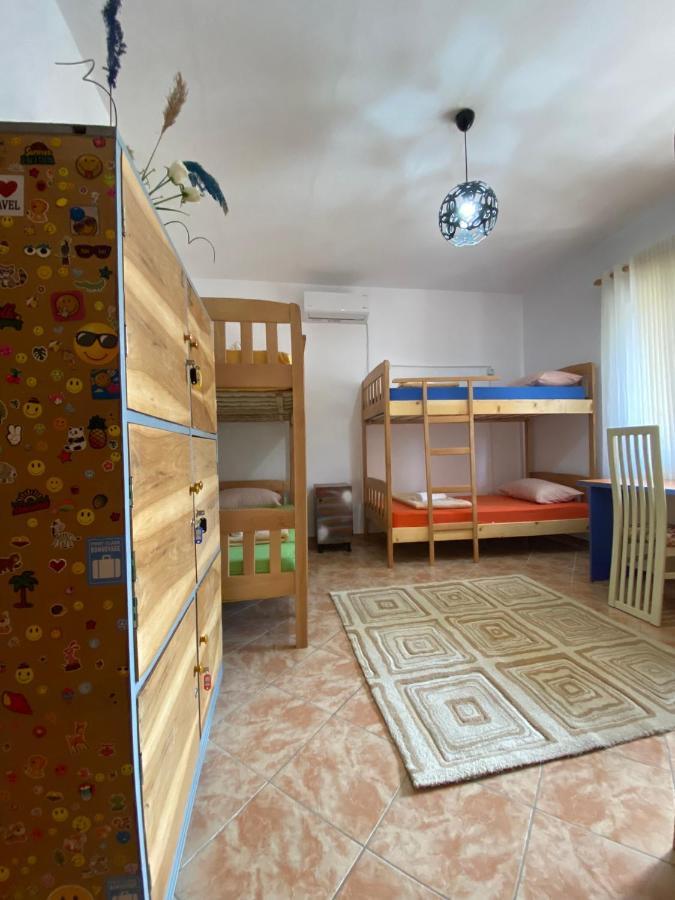 The Hood - Shkodra Backpackers Hostel المظهر الخارجي الصورة