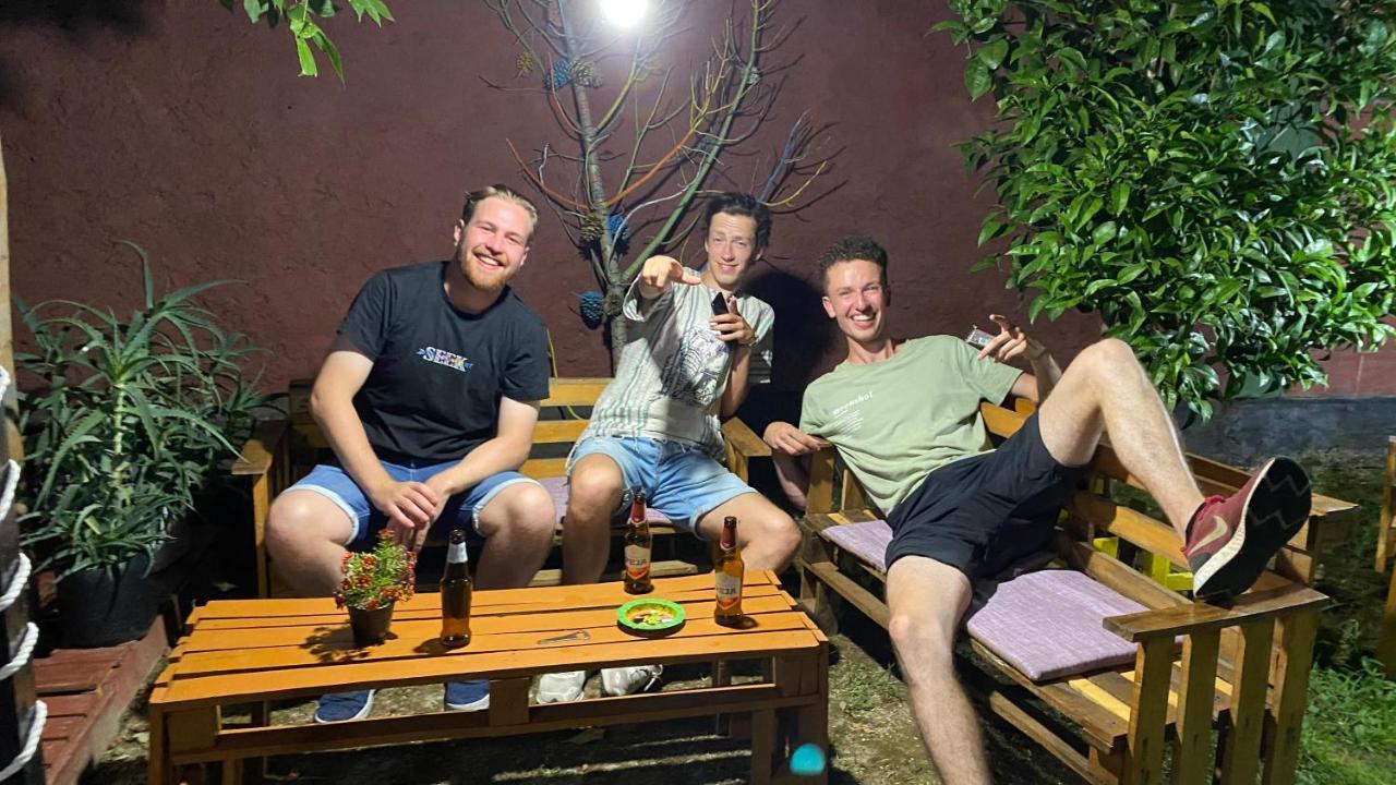 The Hood - Shkodra Backpackers Hostel المظهر الخارجي الصورة