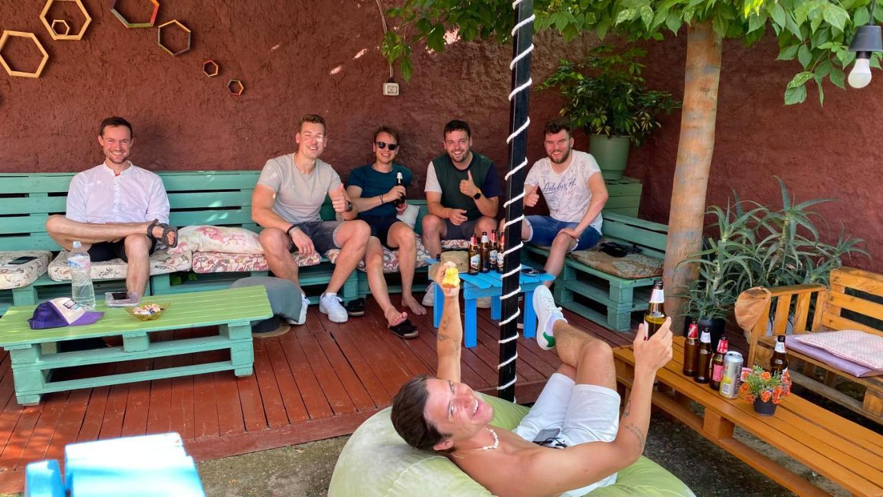 The Hood - Shkodra Backpackers Hostel المظهر الخارجي الصورة