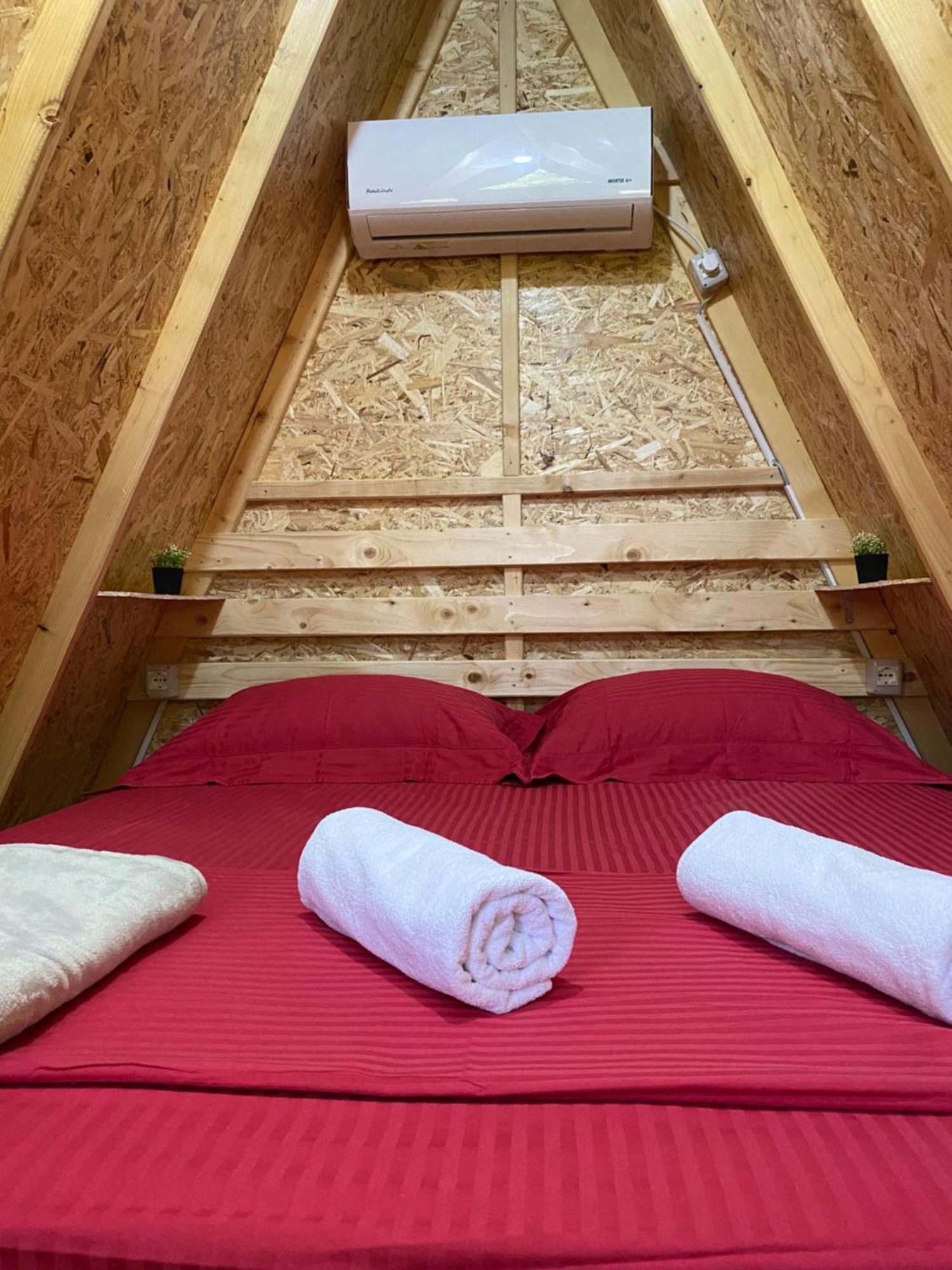 The Hood - Shkodra Backpackers Hostel المظهر الخارجي الصورة